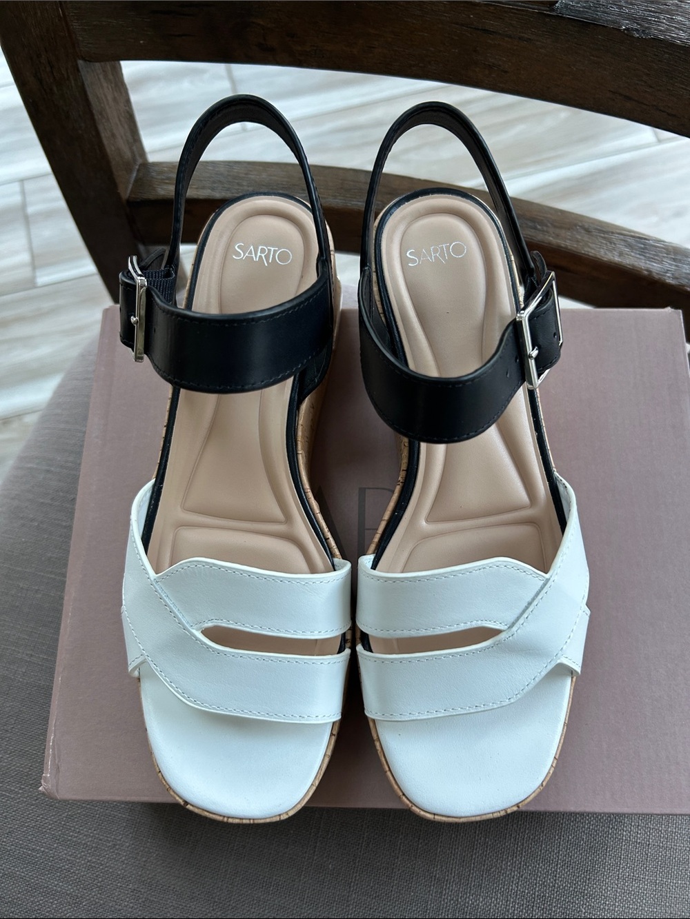 Franco Sarto Tilly platform sandals Size 9